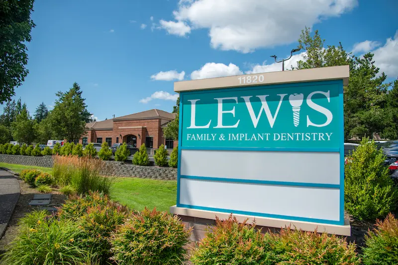 Landscape shot of the exterior building of Lewis Family Dentistry.